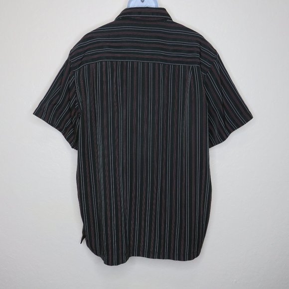 Haggar* Men's Short Sleeve Button Down Straight Hem Pocket Stripe Shirt~Size XXL - Picture 2 of 10